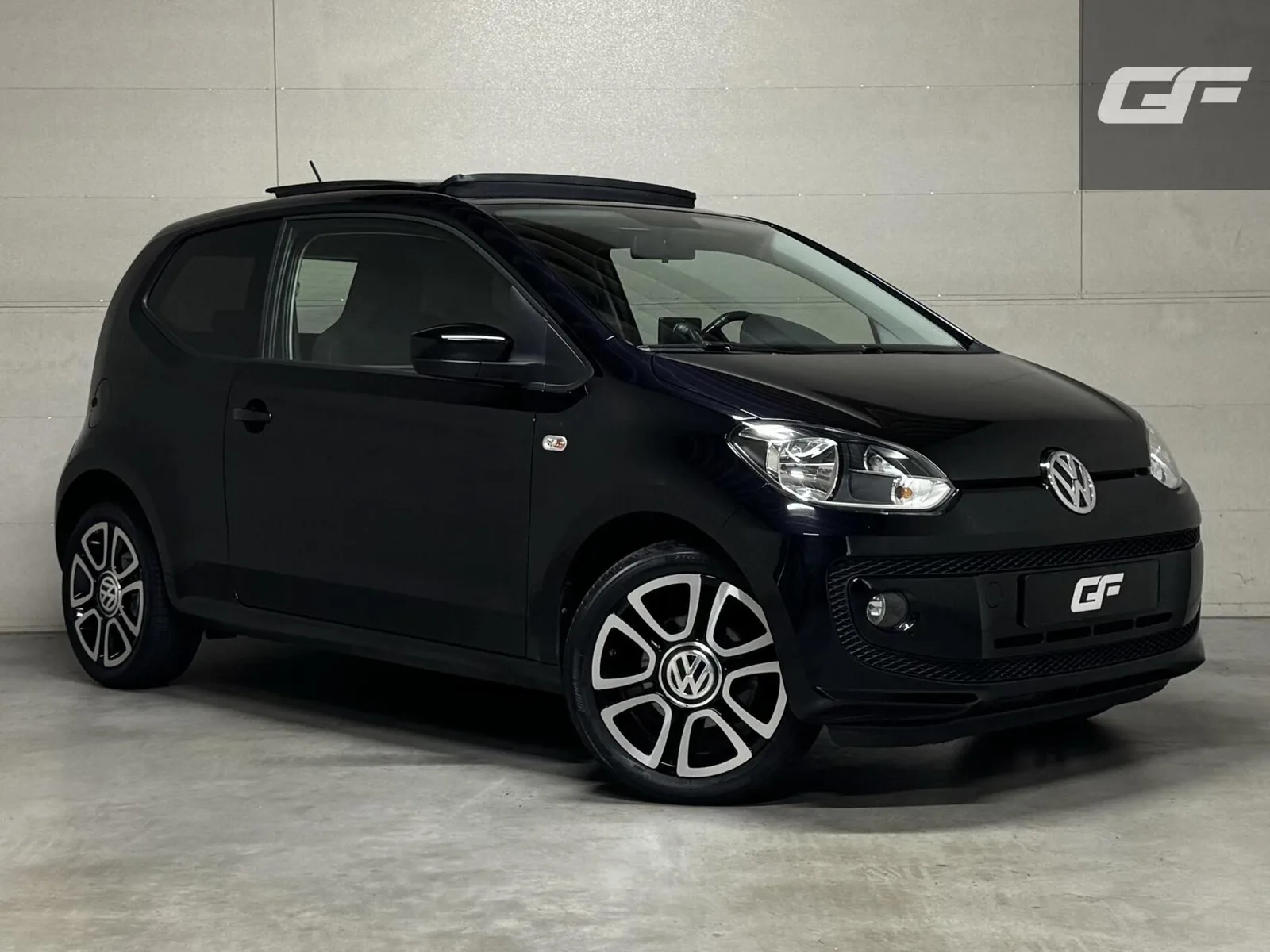 Volkswagen Up! (2014) — foto 1