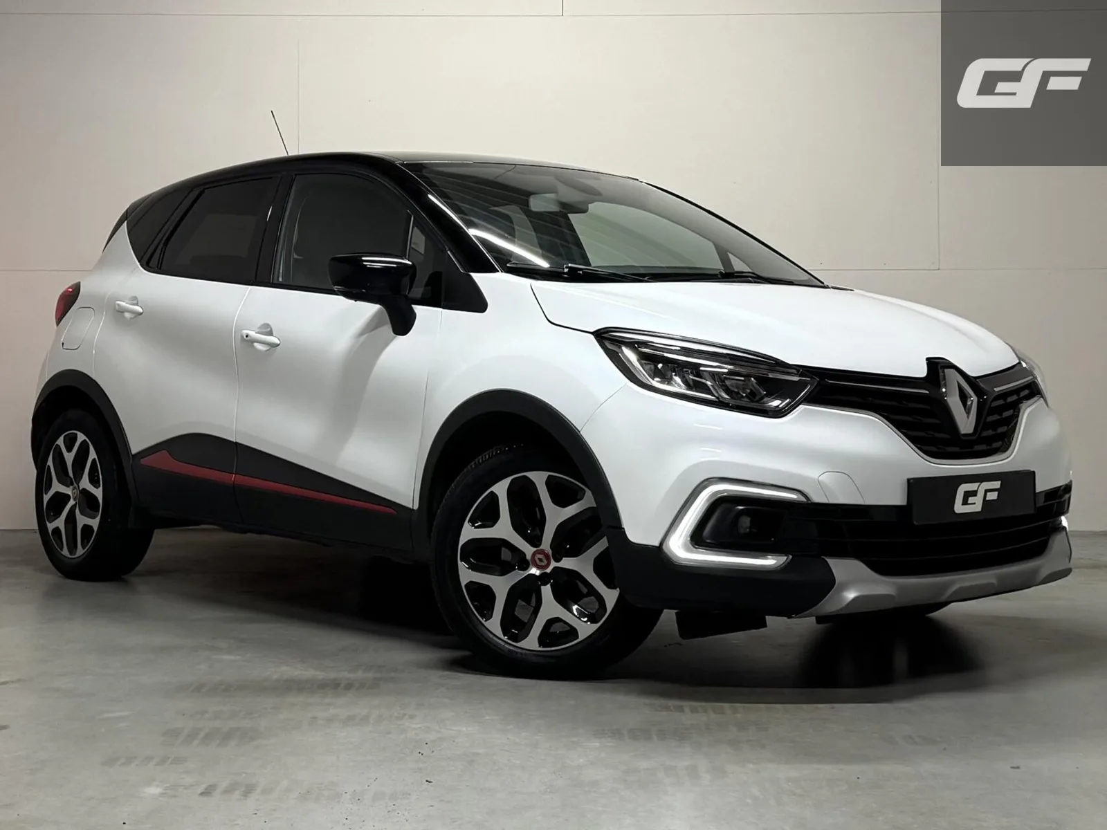 Renault Captur (2019) — foto 1