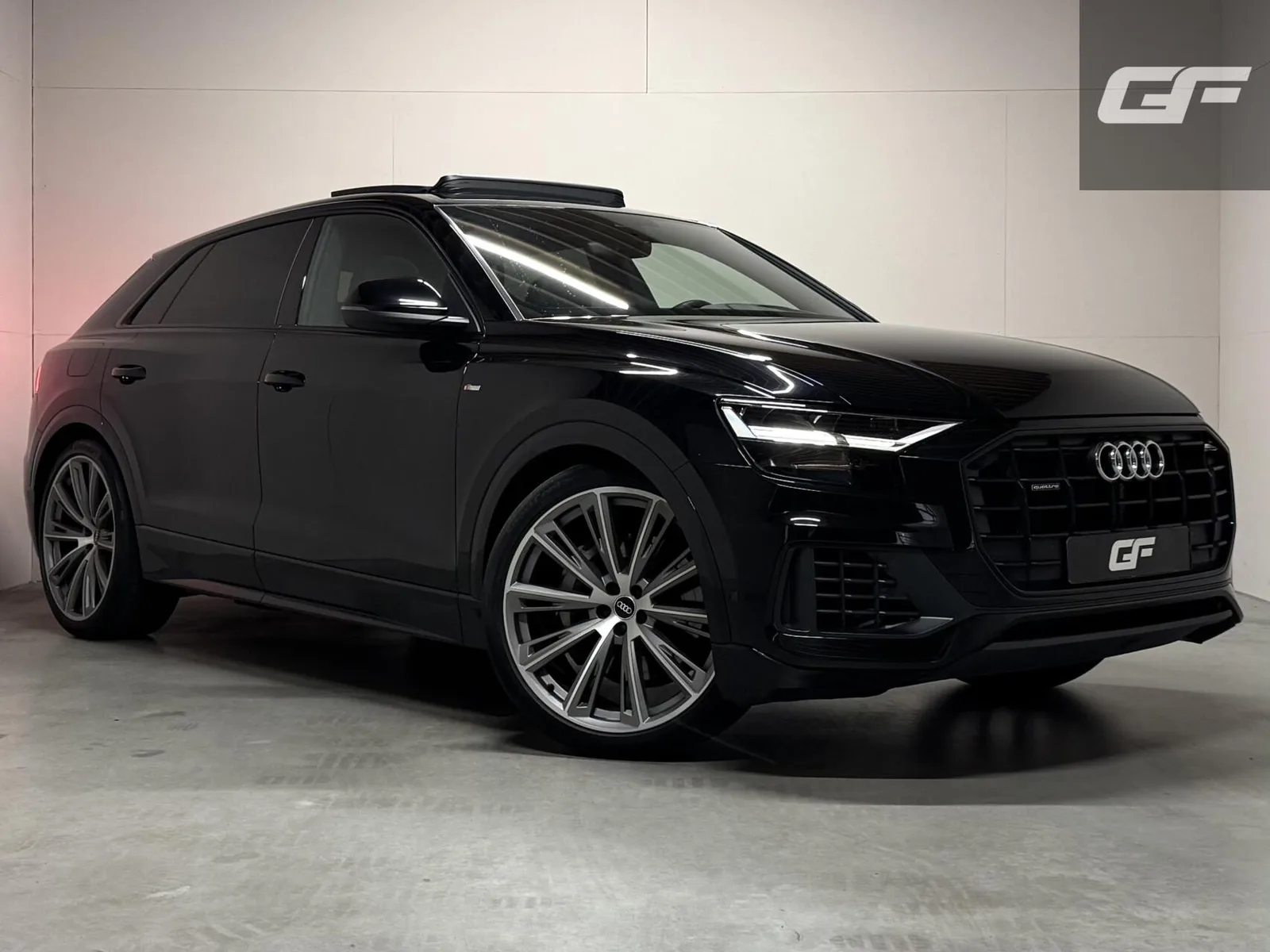Audi Q8 (2023) — foto 1