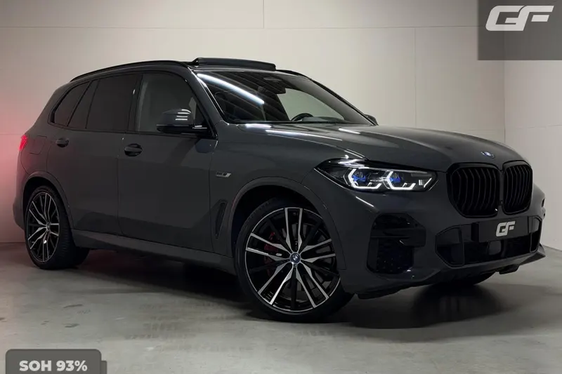 BMW X5 (2023)