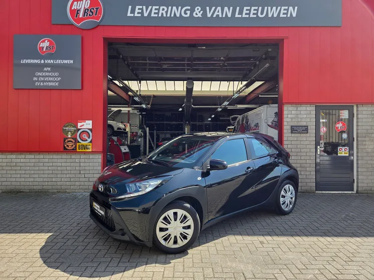 Toyota Aygo (2022) — foto 1