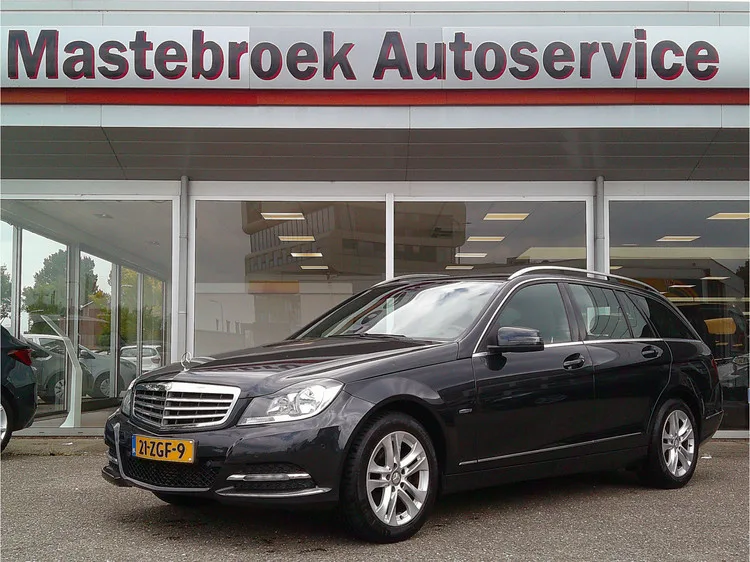 Mercedes-Benz C-Klasse (2011) — foto 1