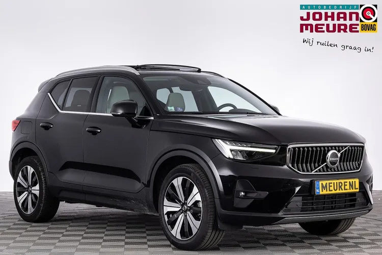 Volvo XC40 (2022) — foto 1