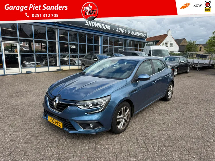 Renault Mégane (2017) — foto 1
