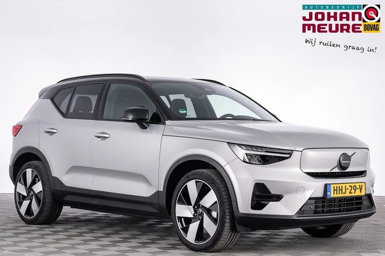 Volvo EX40 (2025) — foto 1