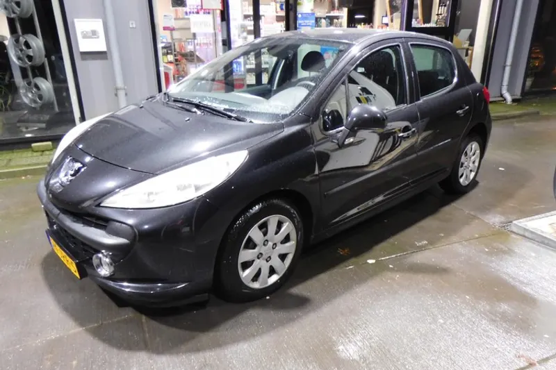 Peugeot 207 (2009)