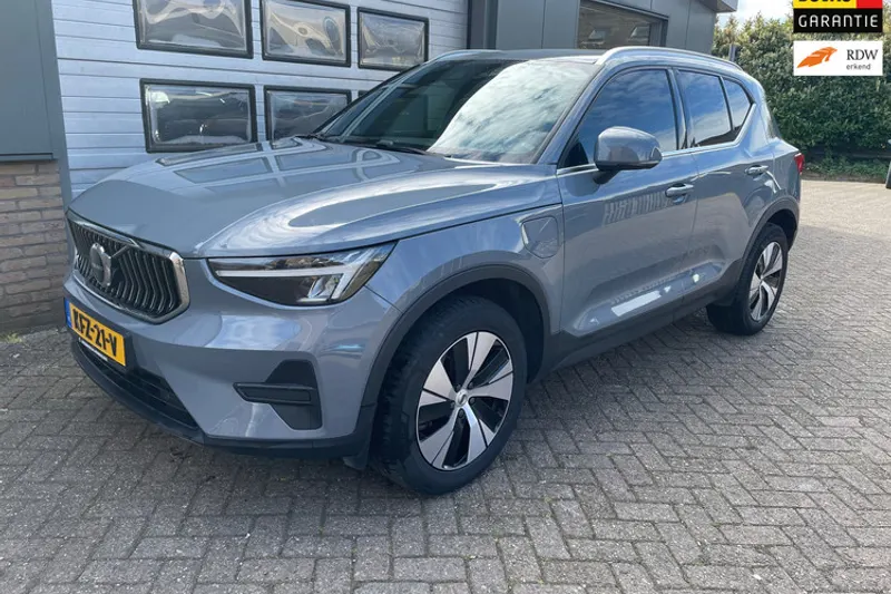 Volvo XC40 (2023)