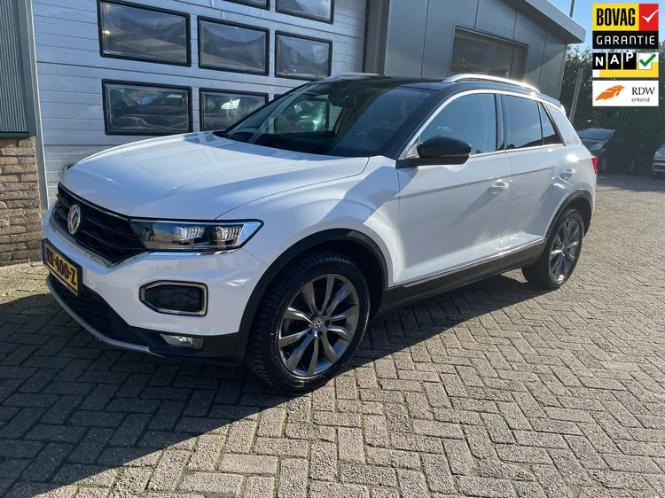 Volkswagen T-Roc (2018) — foto 1