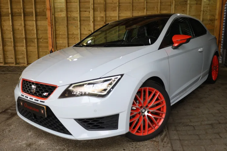 SEAT Leon (2014) — foto 1