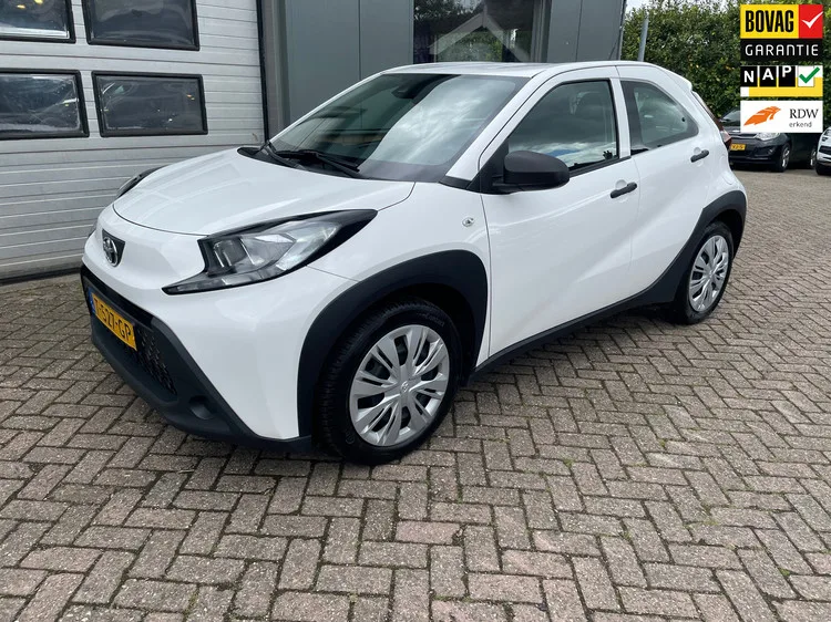 Toyota Aygo (2023) — foto 1