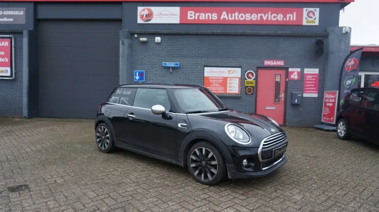 MINI One (2015) — foto 1