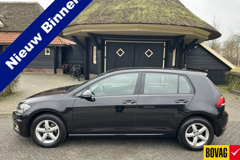 Volkswagen Golf (2017)
