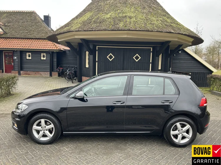 Volkswagen Golf (2017) — foto 1