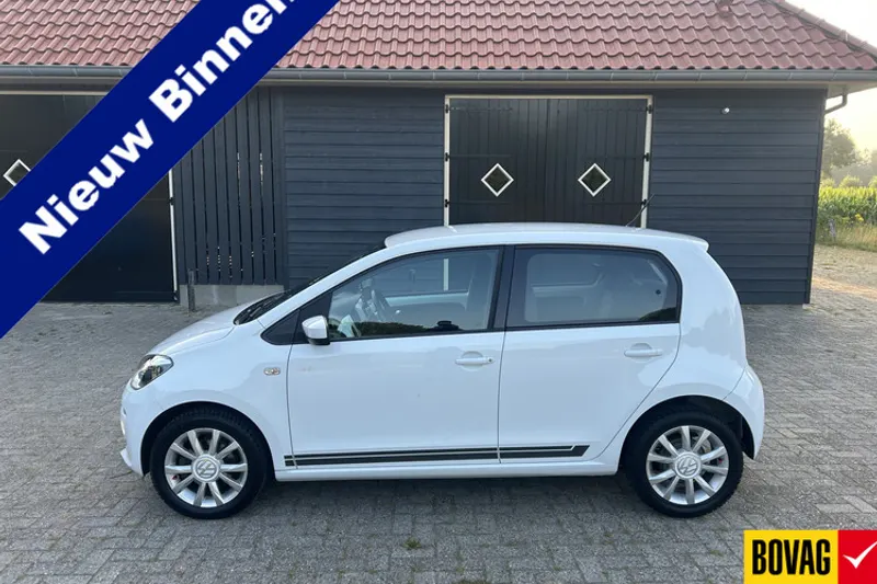 Volkswagen Up! (2016)
