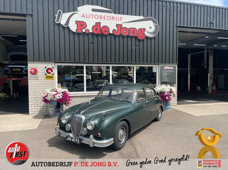 Daimler V8 (1964) — foto 1