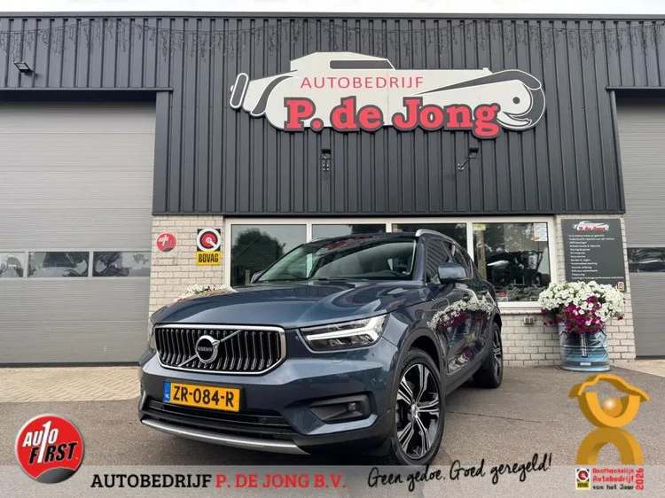 Volvo XC40 (2019) — foto 1