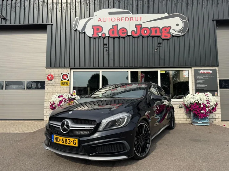 Mercedes-Benz A-Klasse (2015) — foto 1