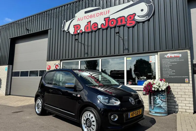 Volkswagen Up! (2012)