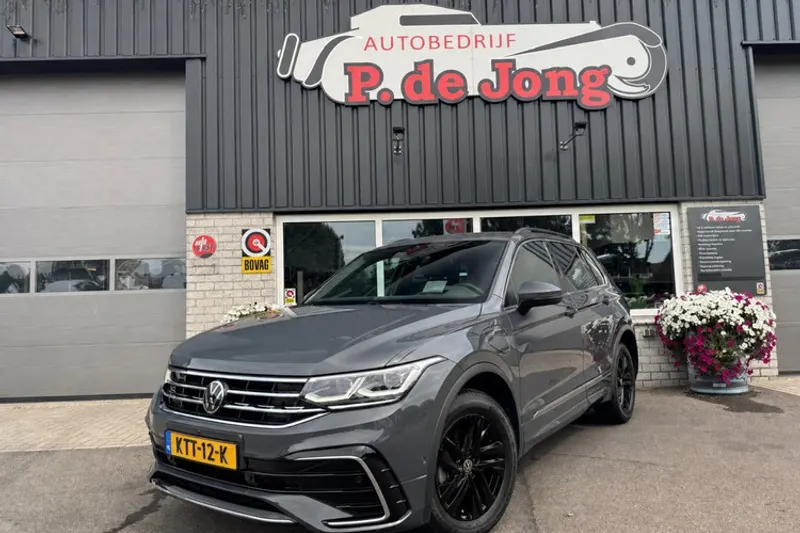Volkswagen Tiguan (2022)