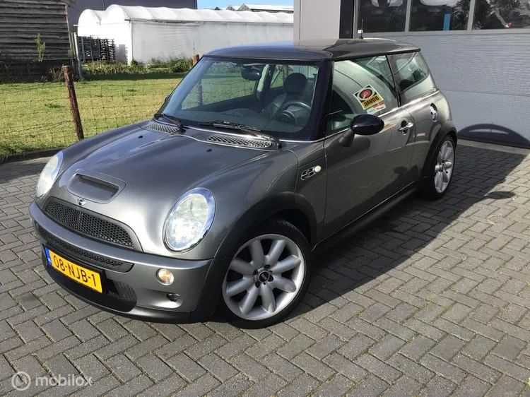 MINI Cooper S (2002) — foto 1