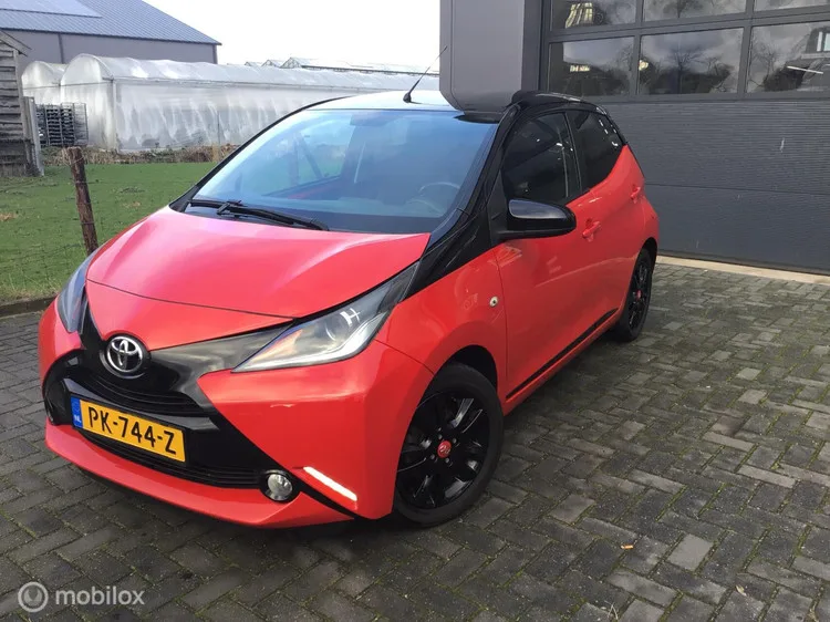 Toyota Aygo (2017) — foto 1