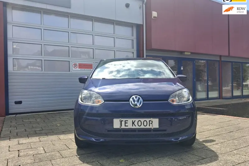 Volkswagen Up! (2015)