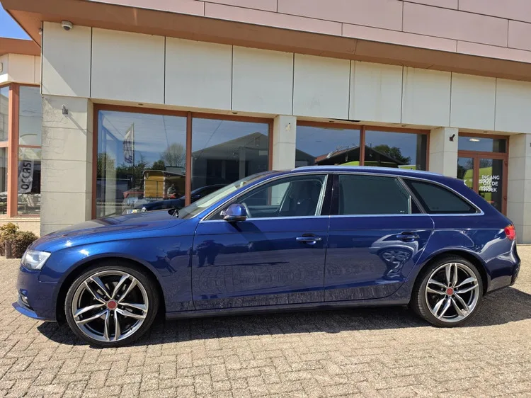 Audi A4 (2014) — foto 1