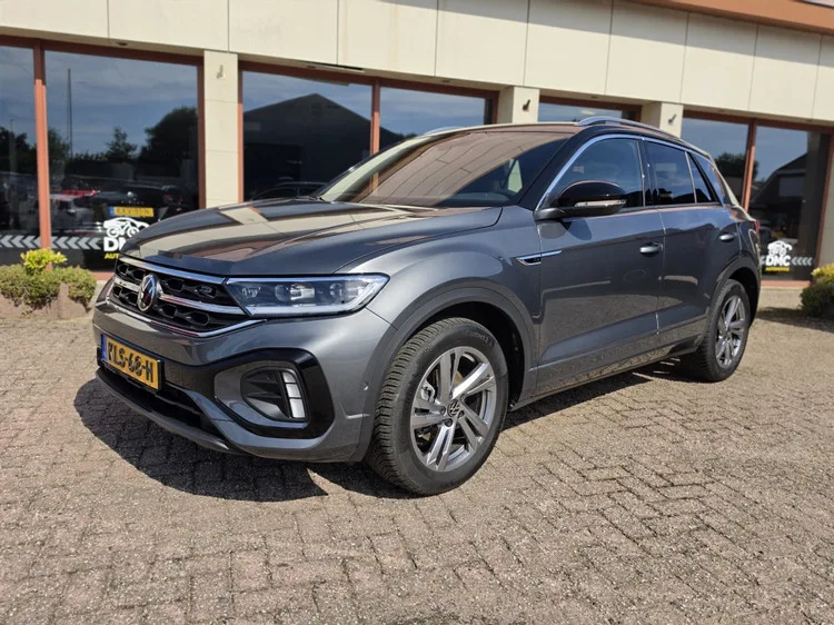Volkswagen T-Roc (2025) — foto 1