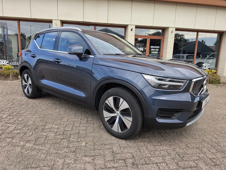 Volvo XC40 (2022) — foto 1