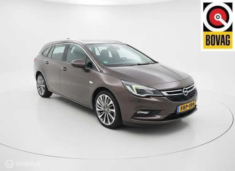 Opel Astra Sports Tourer (2016) — foto 1