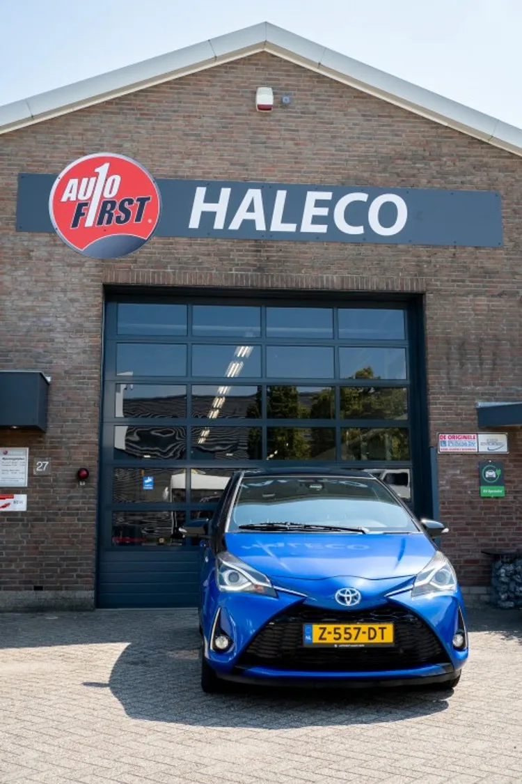 Toyota Yaris (2018) — foto 1