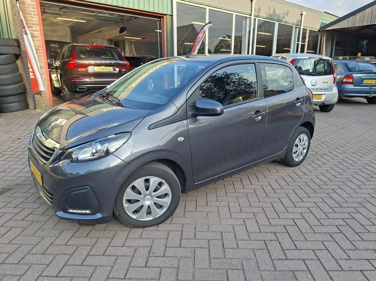 Peugeot 108 (2022) — foto 1