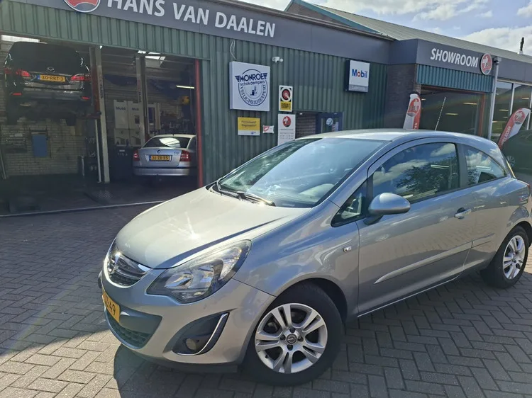 Opel Corsa (2014) — foto 1