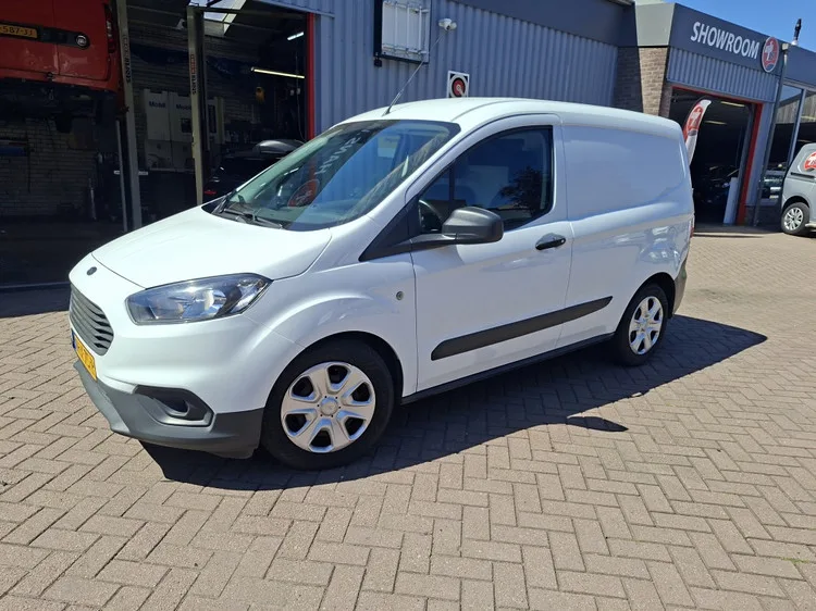 Ford Transit (2021) — foto 1