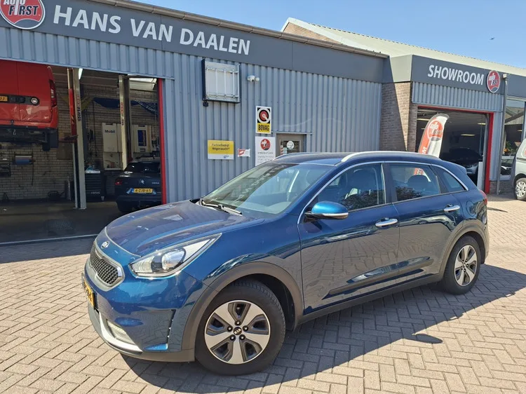 Kia Niro (2016) — foto 1