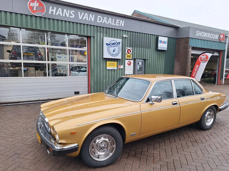 Jaguar XJ (0) — foto 1