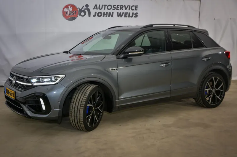 Volkswagen T-Roc (2023)