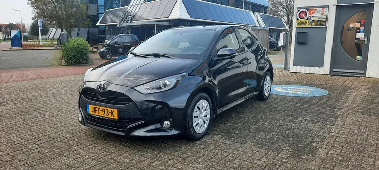 Toyota Yaris (2020) — foto 1