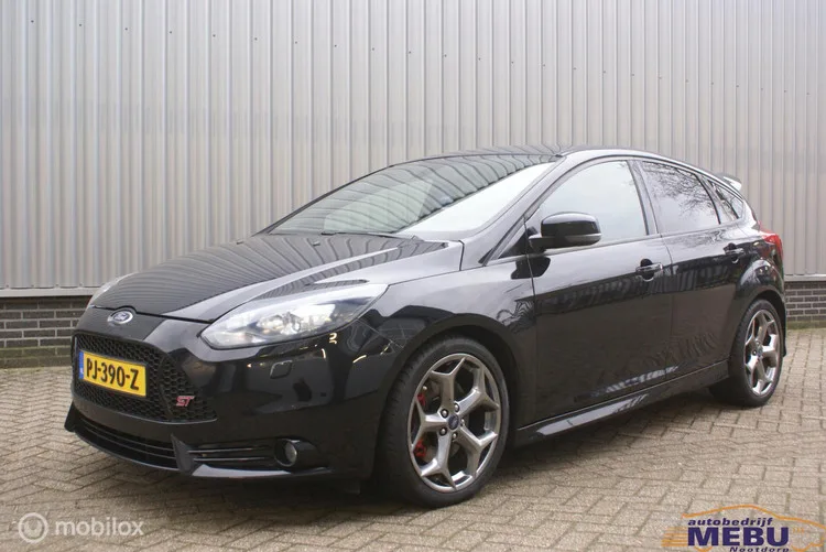 Ford Focus (2015) — foto 1