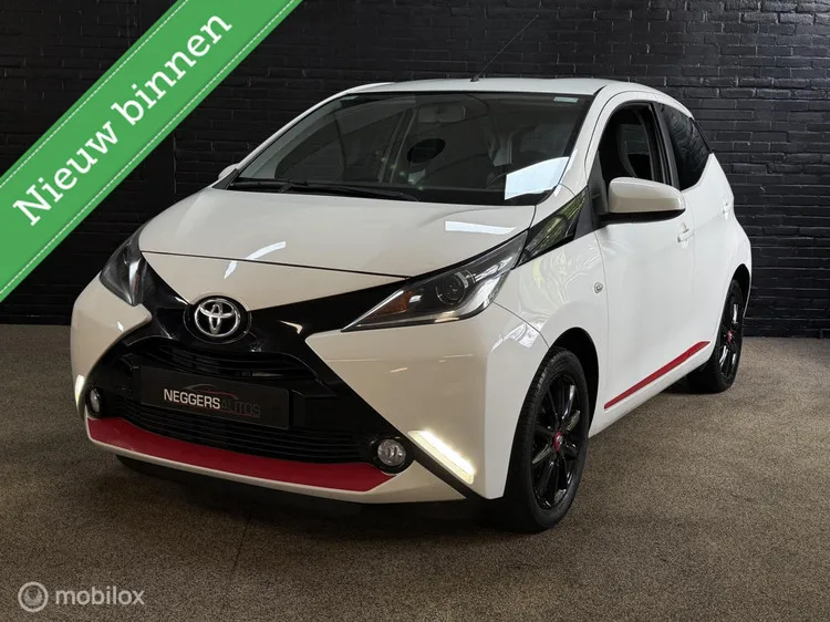 Toyota Aygo (2014) — foto 1