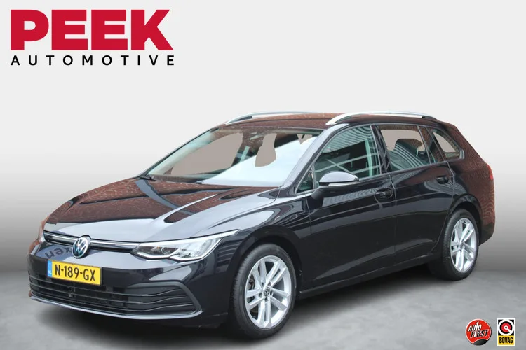 Volkswagen Golf (2021) — foto 1