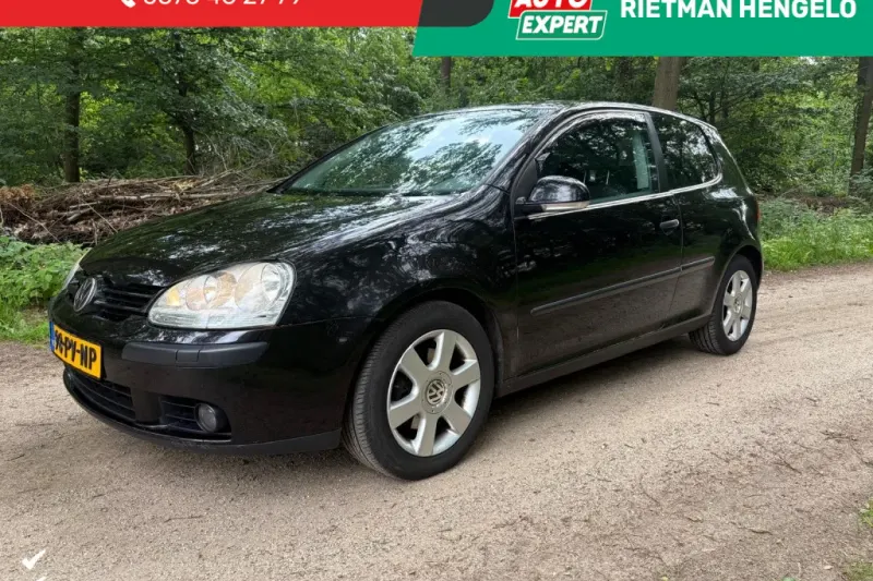 Volkswagen Golf (2005)