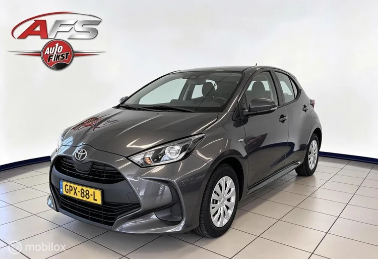 Toyota Yaris (2024) — foto 1