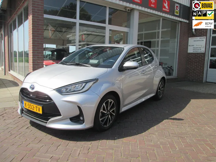 Toyota Yaris (2021) — foto 1