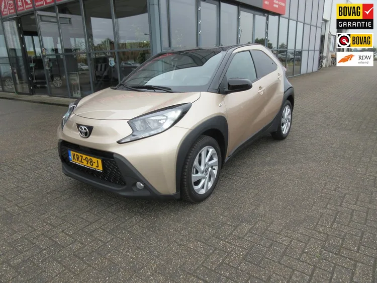 Toyota Aygo (2022) — foto 1