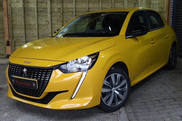 Peugeot 208 (2023) — foto 1