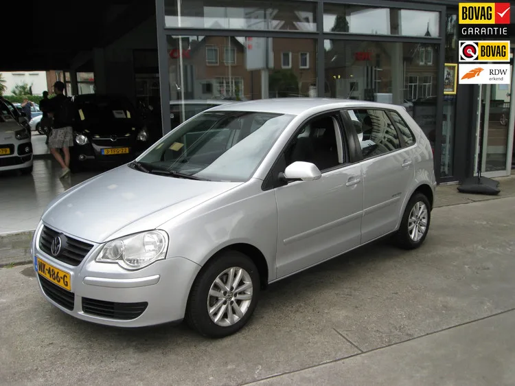 Volkswagen Polo (2008) — foto 1