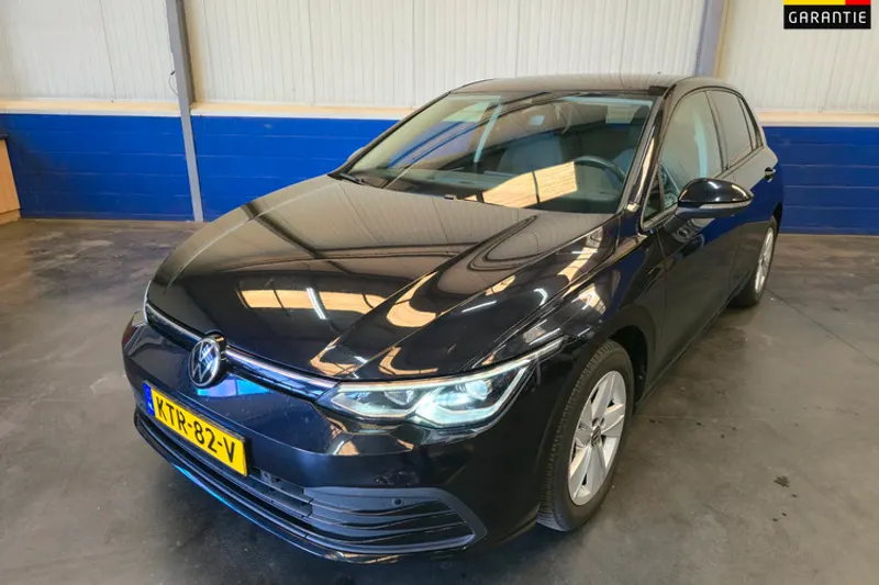 Volkswagen Golf (2023)
