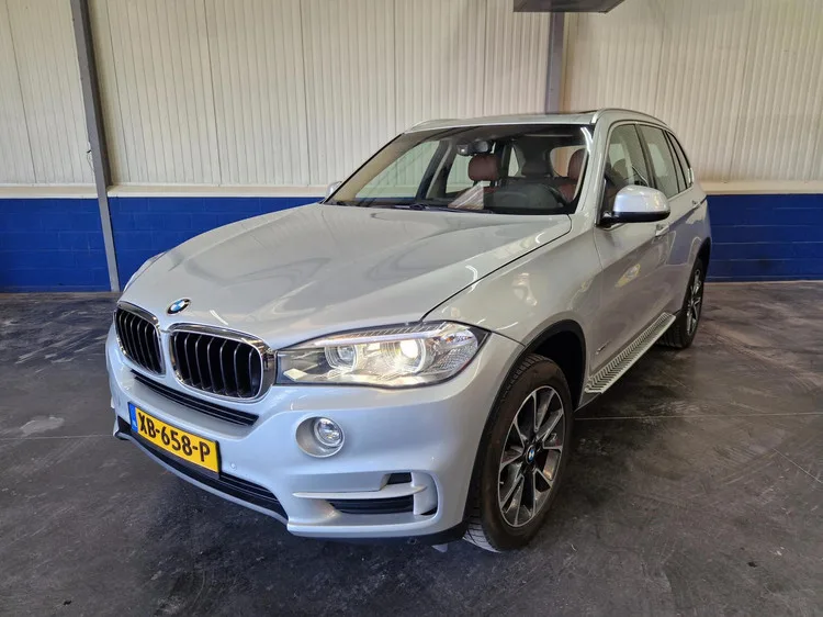 BMW X5 (2015) — foto 1