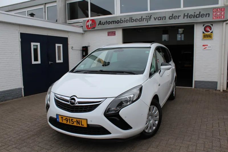 Opel Zafira (2015)